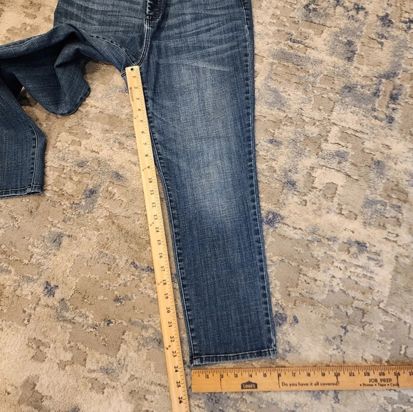 Chico's SO SLIMMING Girlfriend Slim Leg Ankle Jeans. Size 10P - Picture 14 of 16